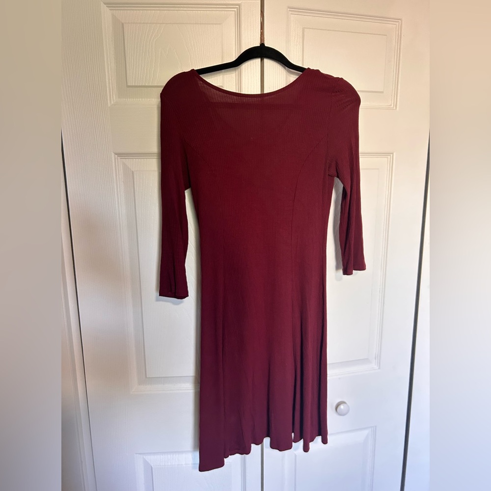 Forever 21 Red Sheath Dress 3/4 Sleeve Bateau Neck